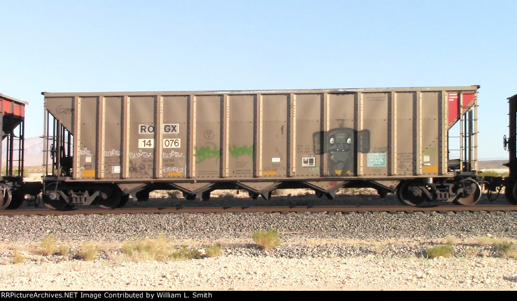 WB Unit Loaded Hooper Frt at Erie NV W-MdTrnSlv-Pshrs -94